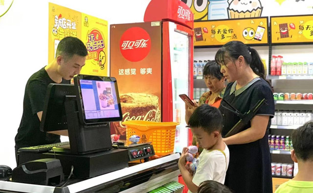 熱潮中的怡佳仁零食店加盟項目，三大優(yōu)勢說服你