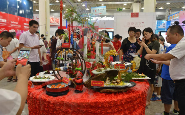 中國美食的風向標，餐飲業(yè)發(fā)展的領航者，中國美食節(jié)20年成就輝煌